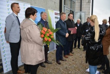 konferencja prasowa - otrzymanie promesy na dokończenie budoy SP w Dziekanowicach